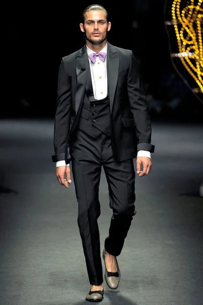 Look 45